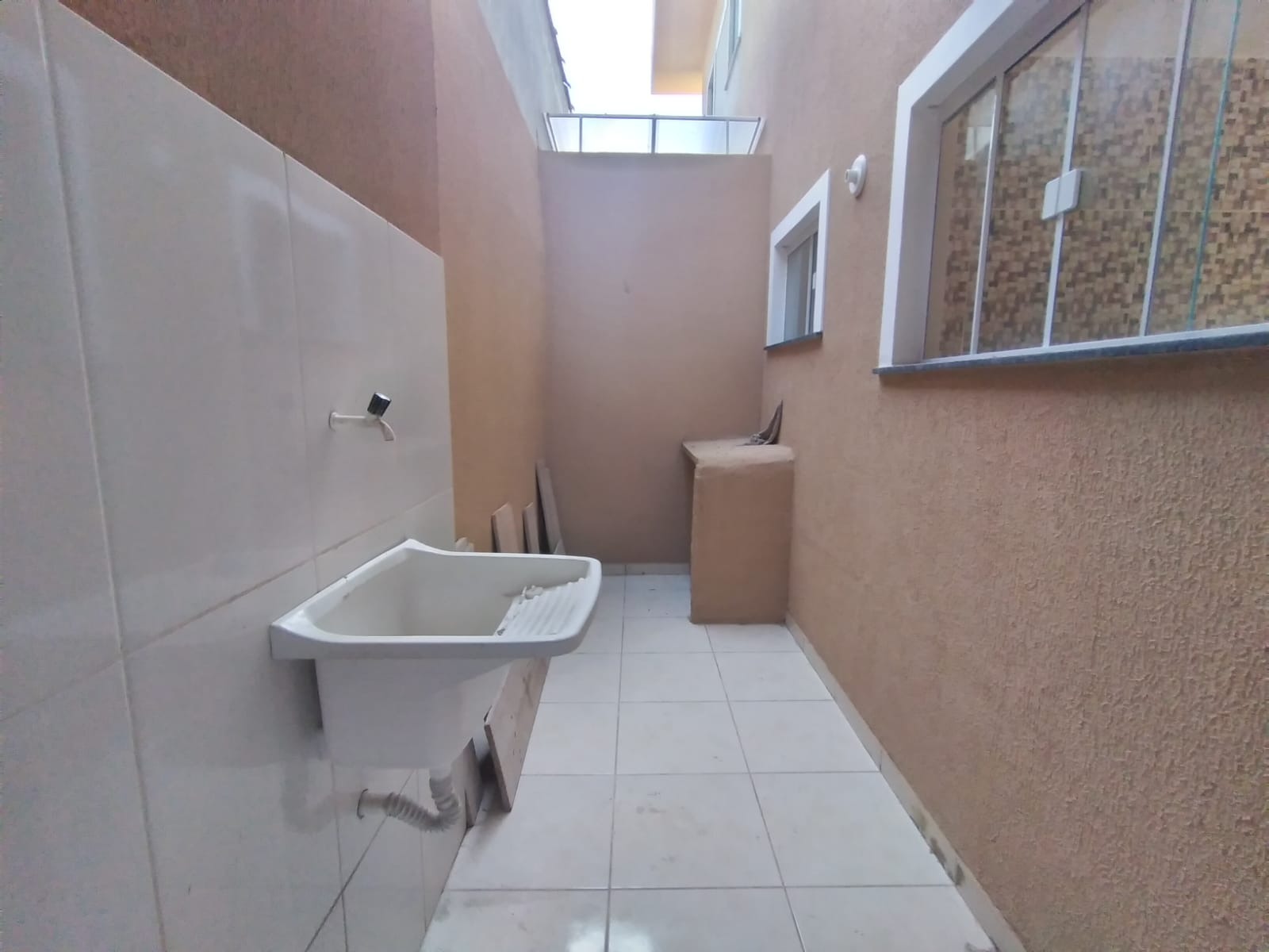 Casa à venda com 2 quartos, 50m² - Foto 14