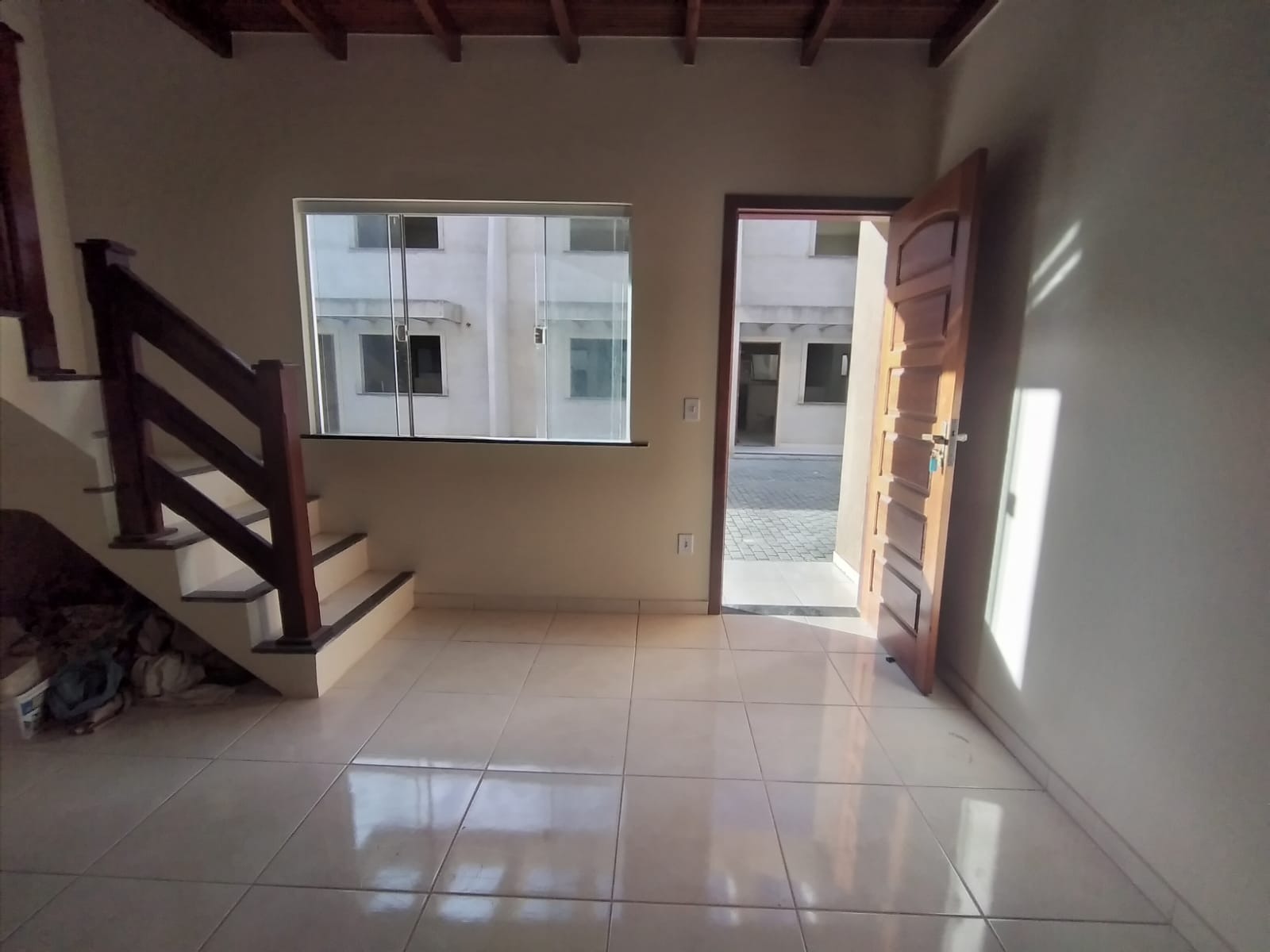 Casa à venda com 2 quartos, 50m² - Foto 11