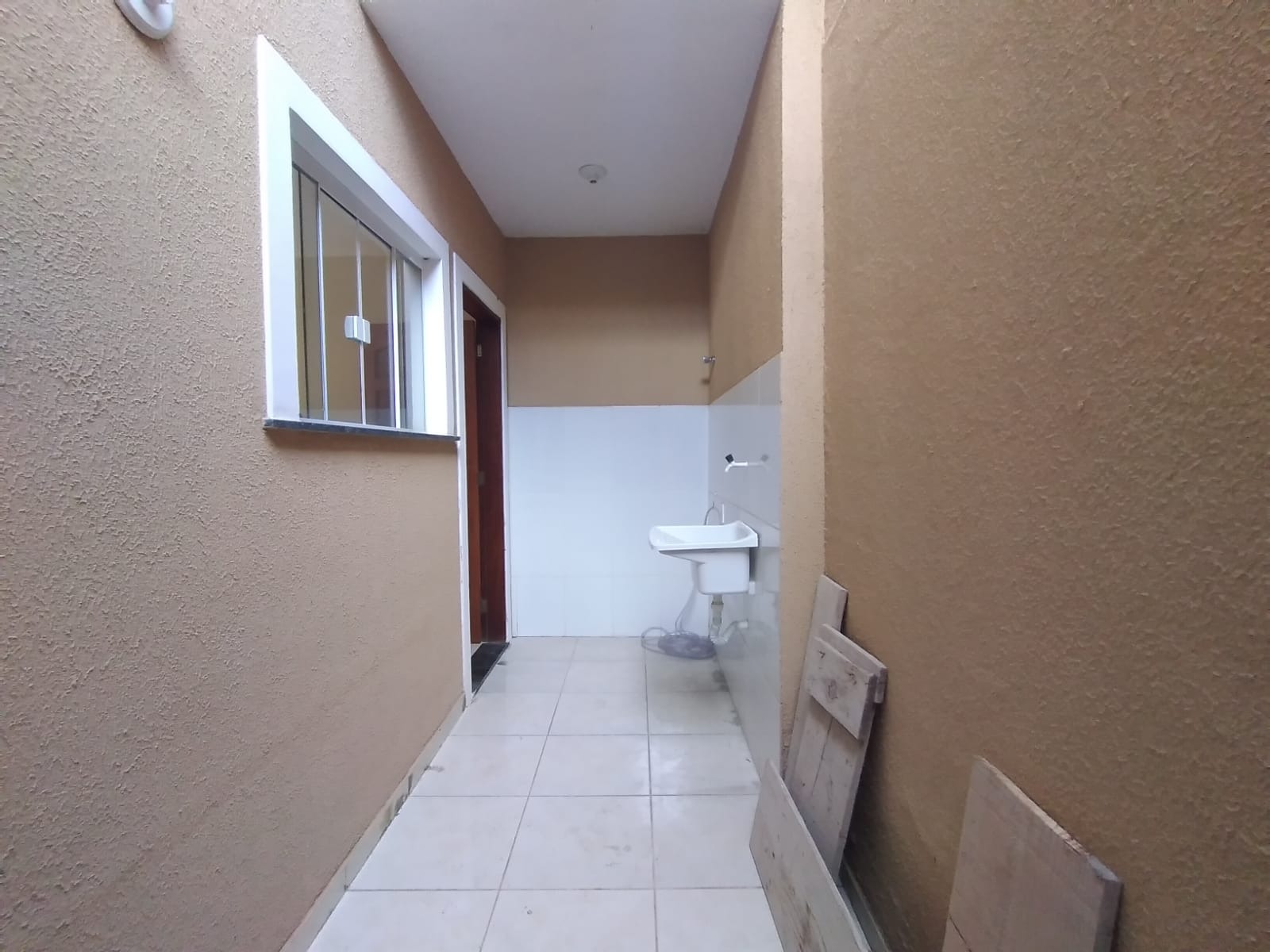 Casa à venda com 2 quartos, 50m² - Foto 17