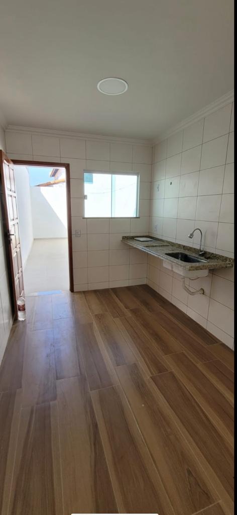 Casa à venda com 2 quartos, 130m² - Foto 4