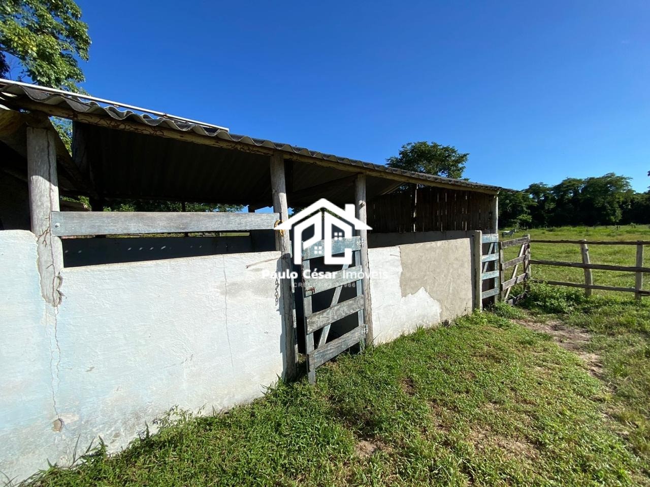 Casa à venda com 2 quartos, 190000m² - Foto 14