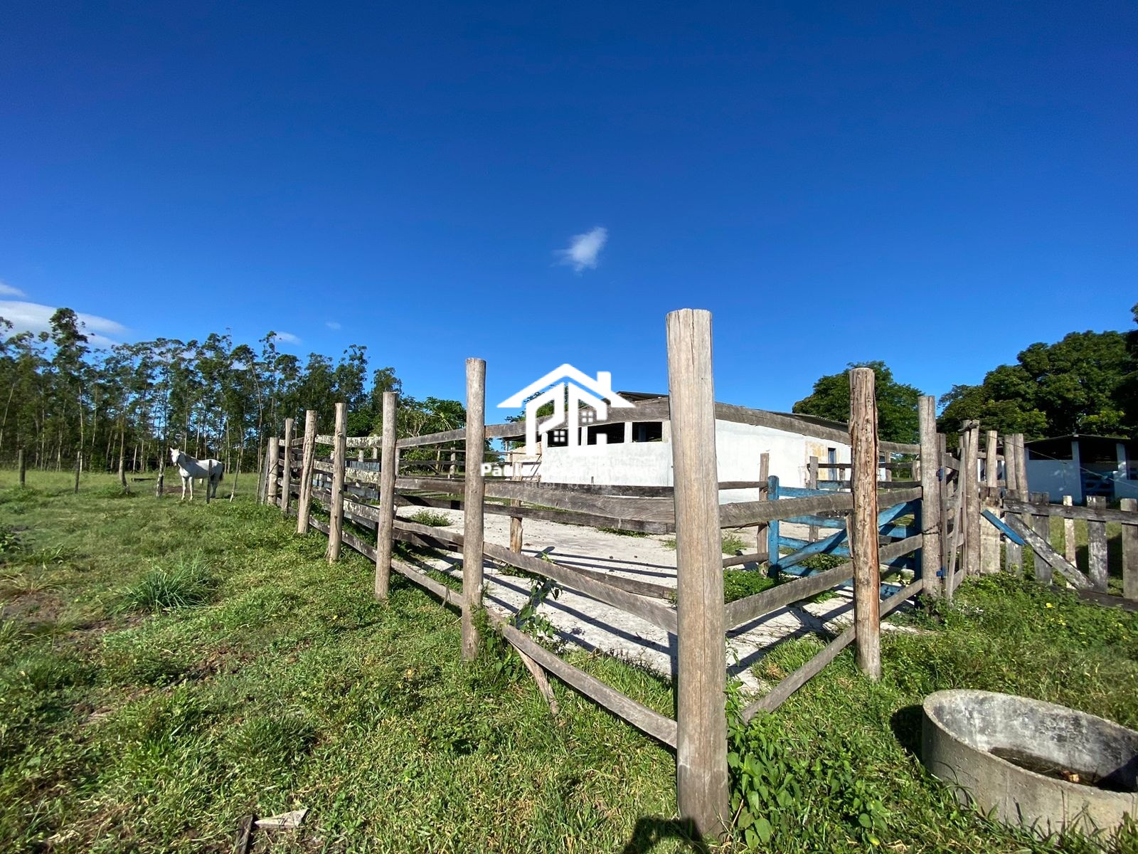 Casa à venda com 2 quartos, 190000m² - Foto 10