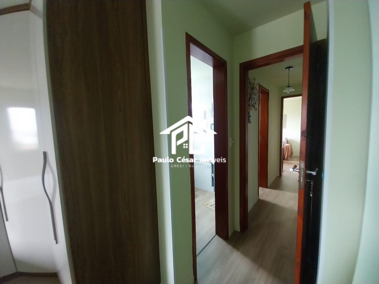 Apartamento à venda com 2 quartos, 64m² - Foto 3