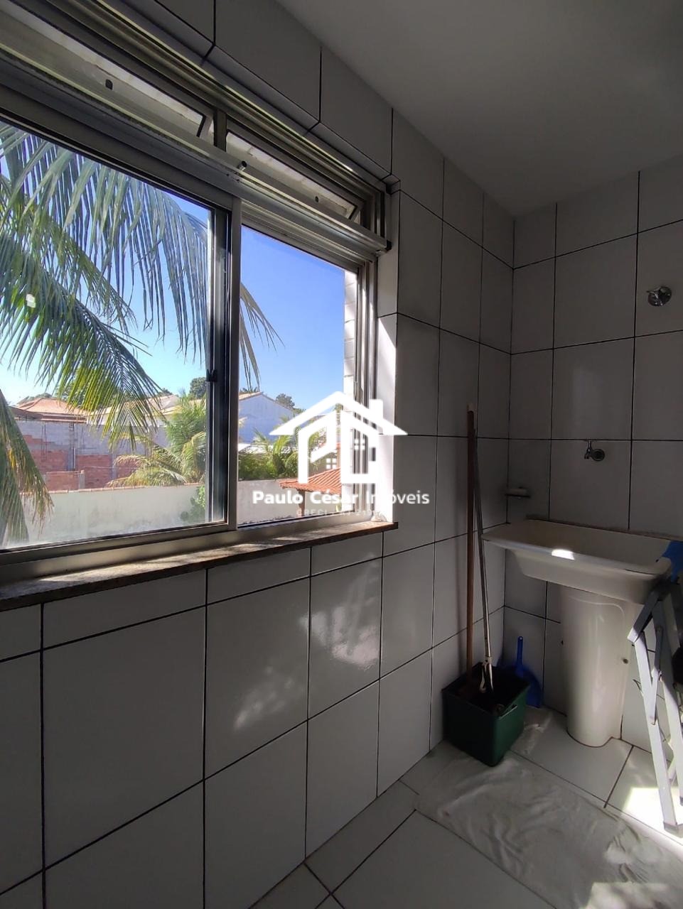 Apartamento à venda com 2 quartos, 70m² - Foto 4