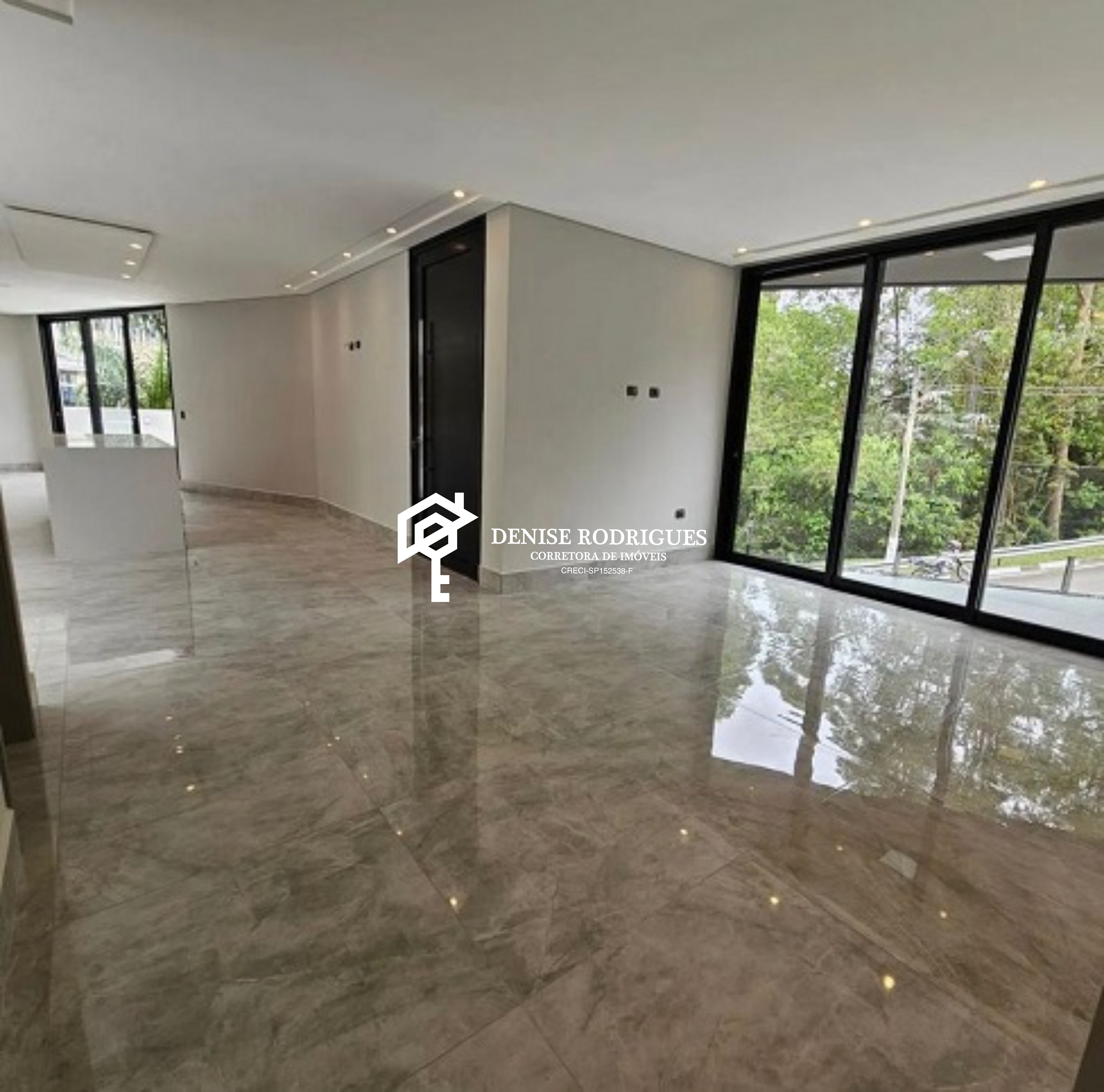 Casa à venda com 3 quartos, 360m² - Foto 4