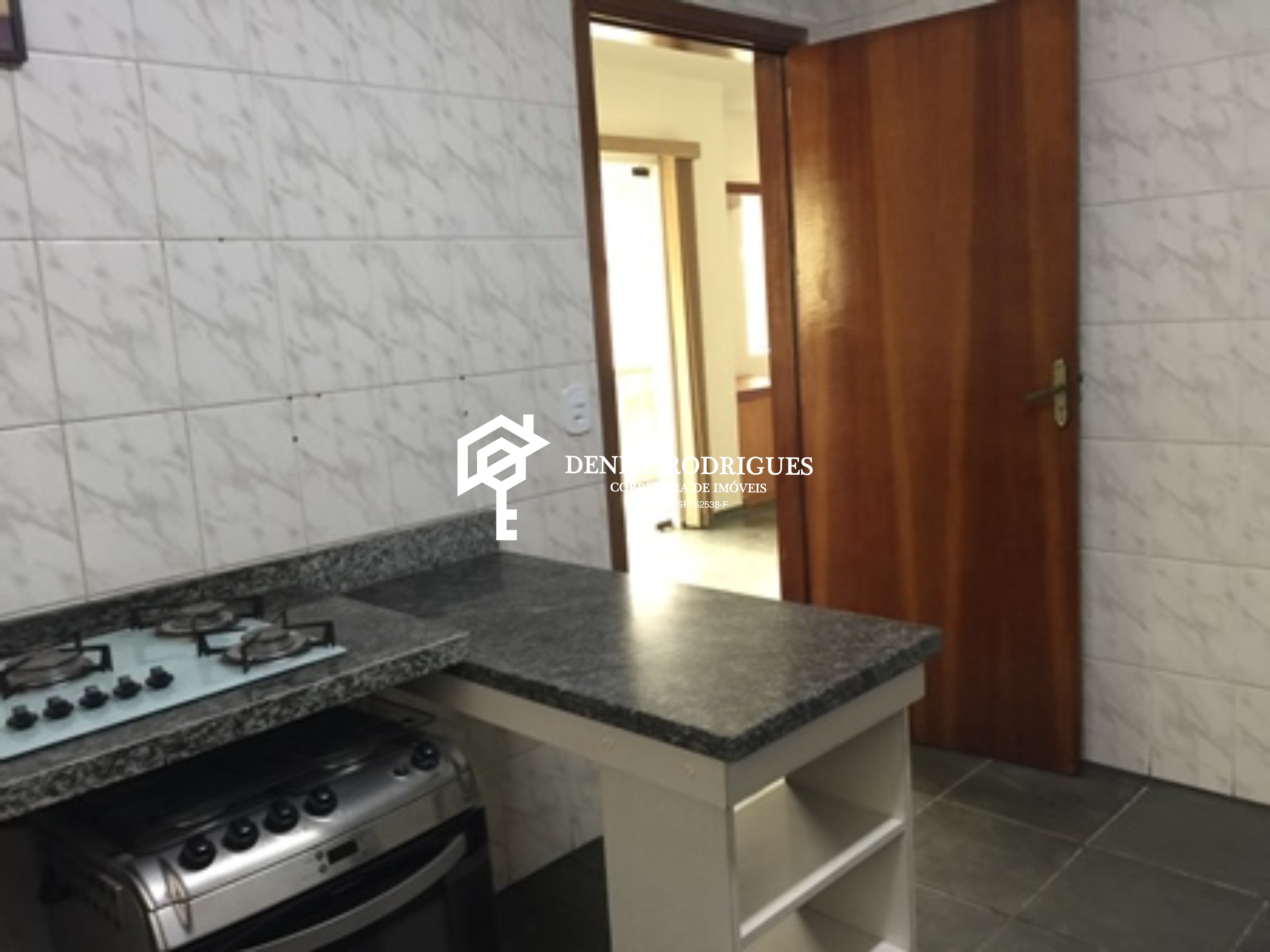 Casa à venda com 3 quartos, 230m² - Foto 16