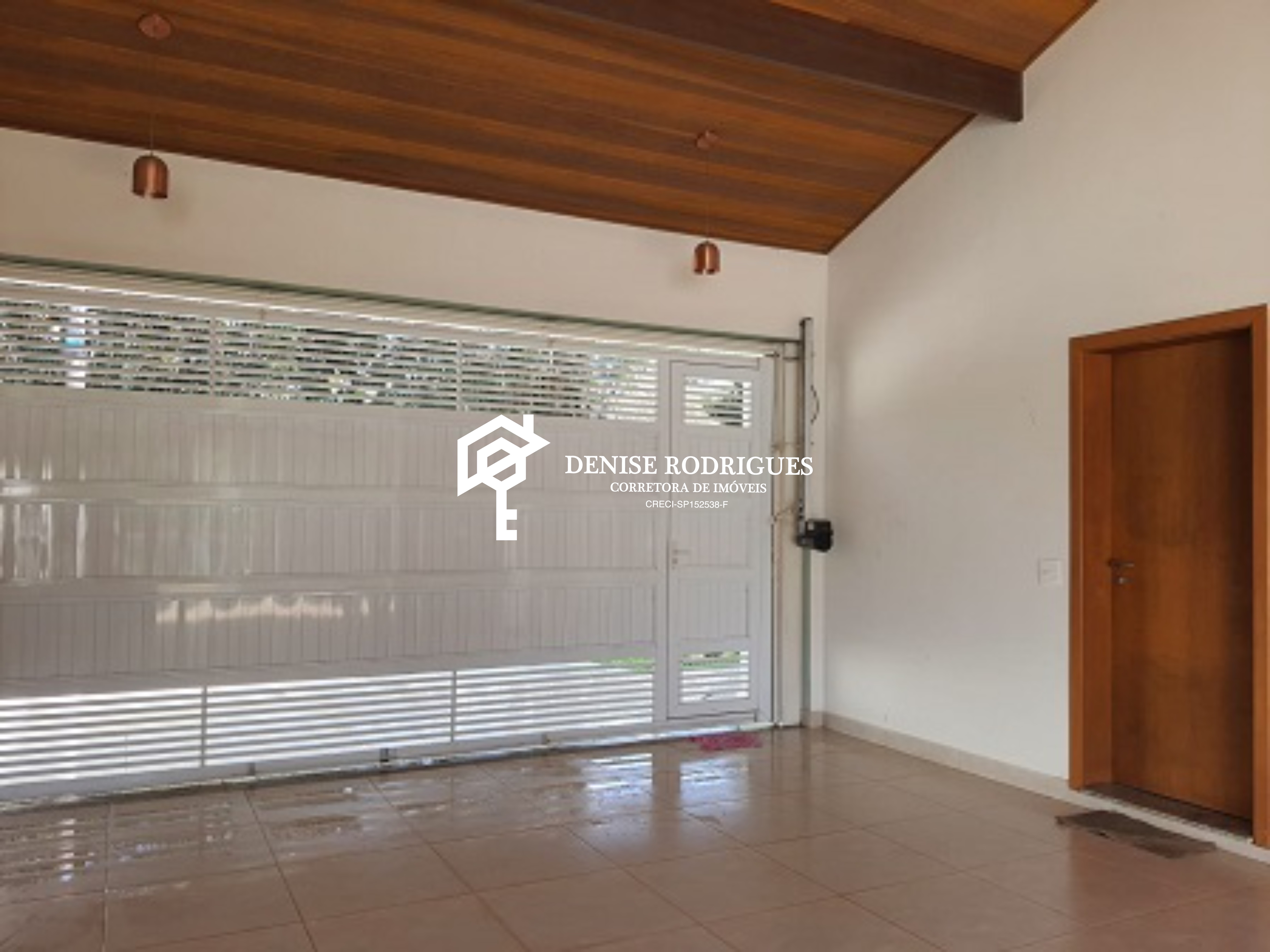 Casa à venda com 4 quartos, 360m² - Foto 4