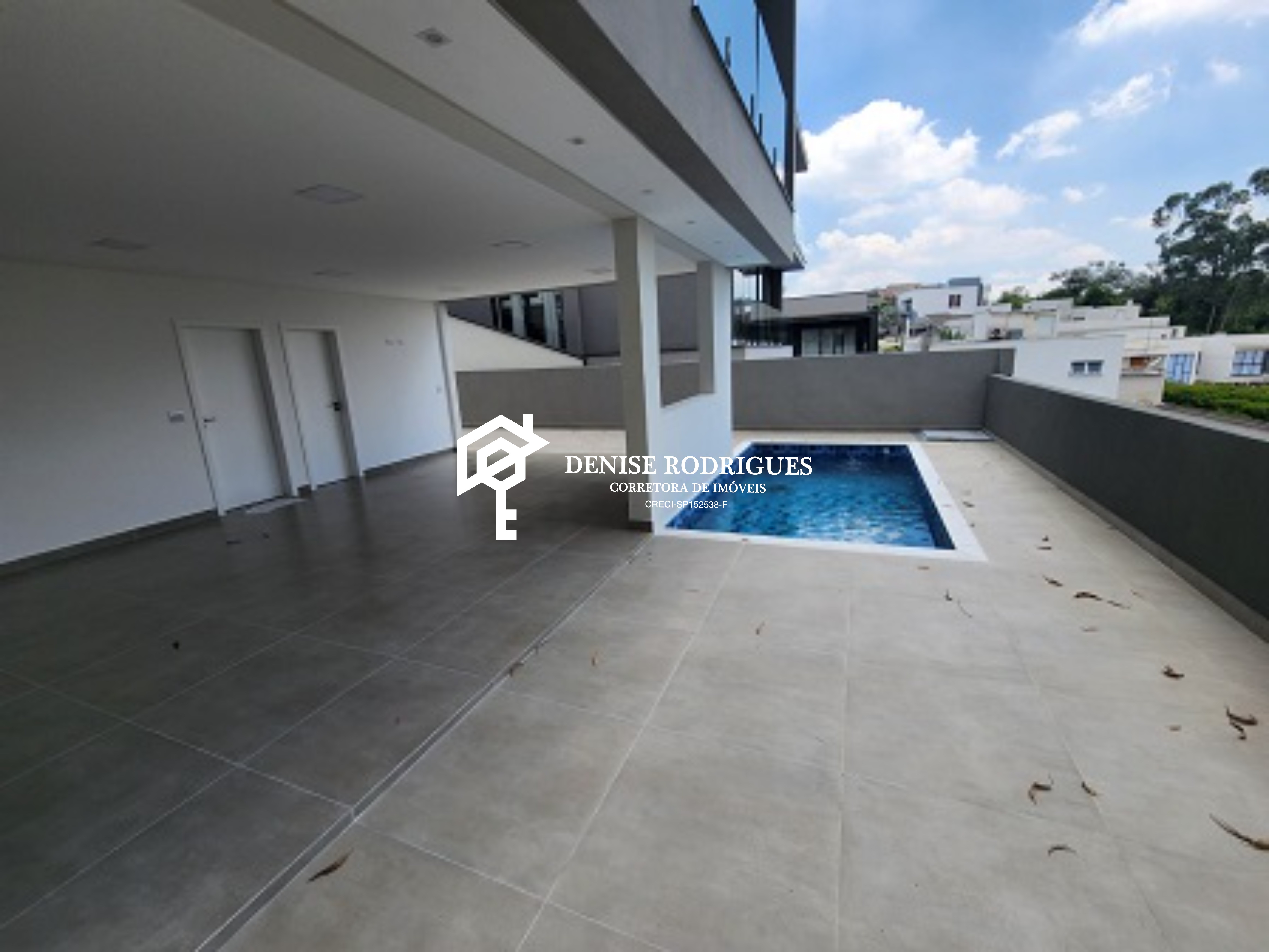 Casa à venda com 4 quartos, 300m² - Foto 17