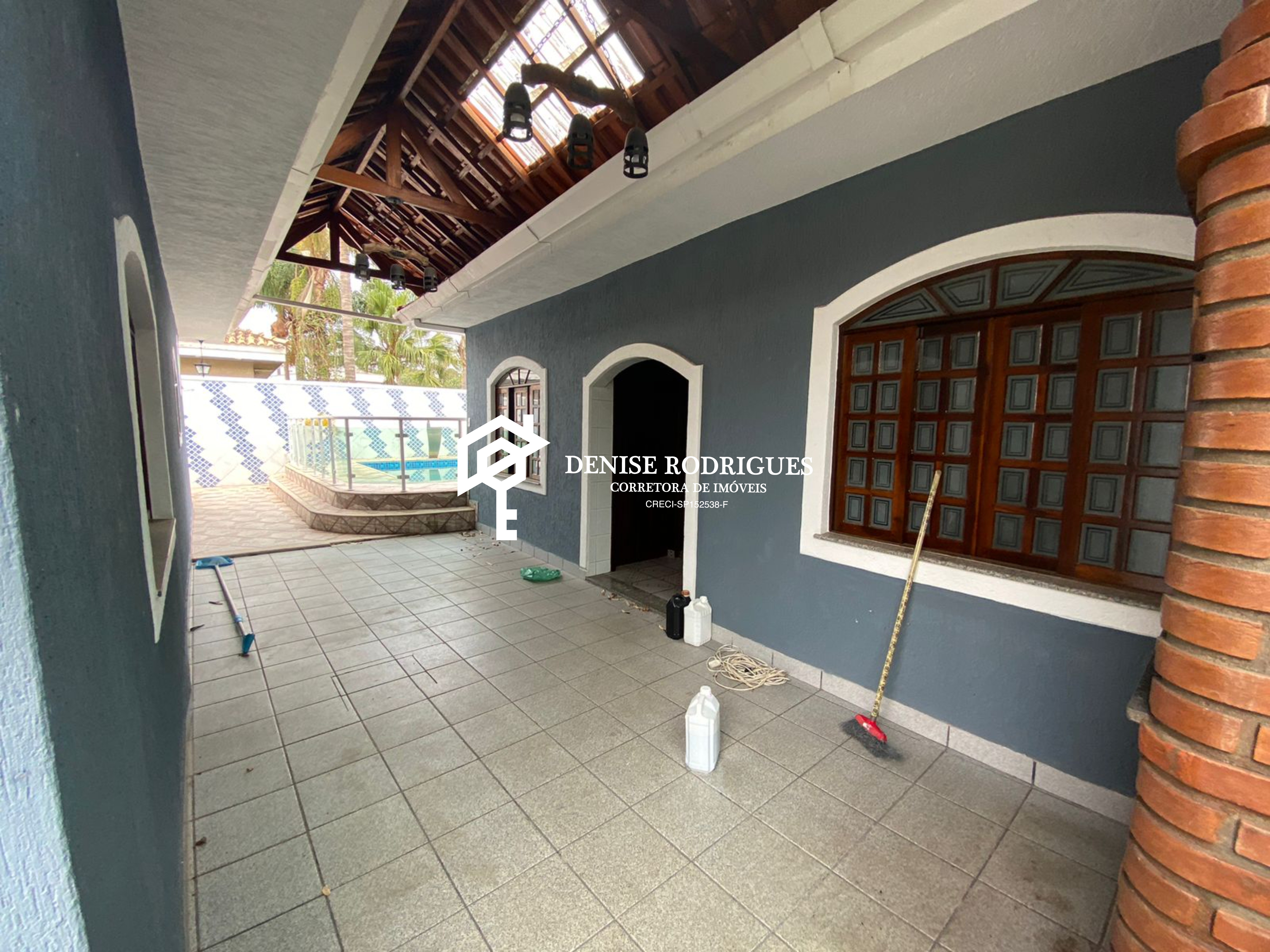 Casa à venda e aluguel com 3 quartos, 200m² - Foto 38