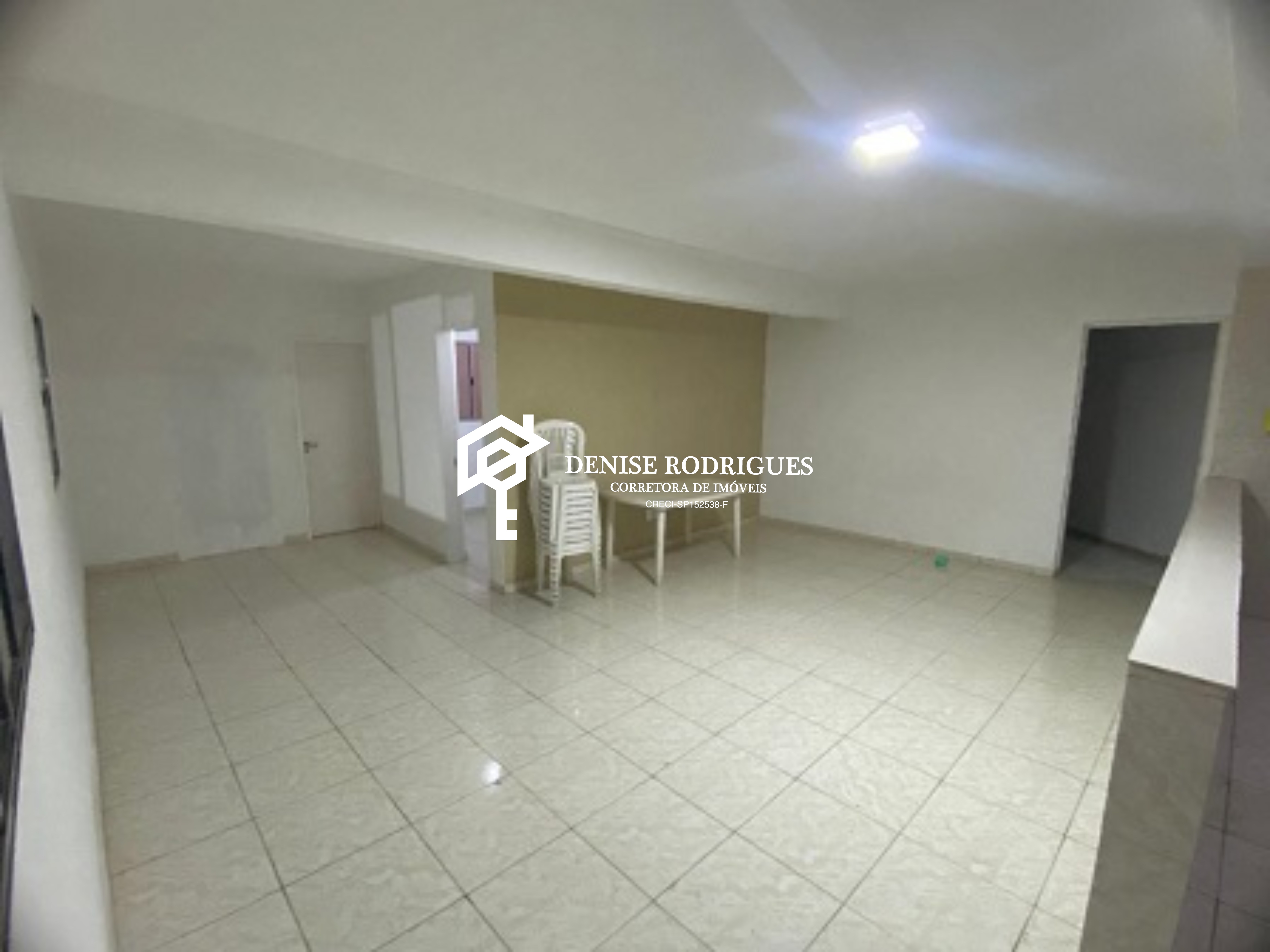 Casa à venda com 5 quartos, 200m² - Foto 13