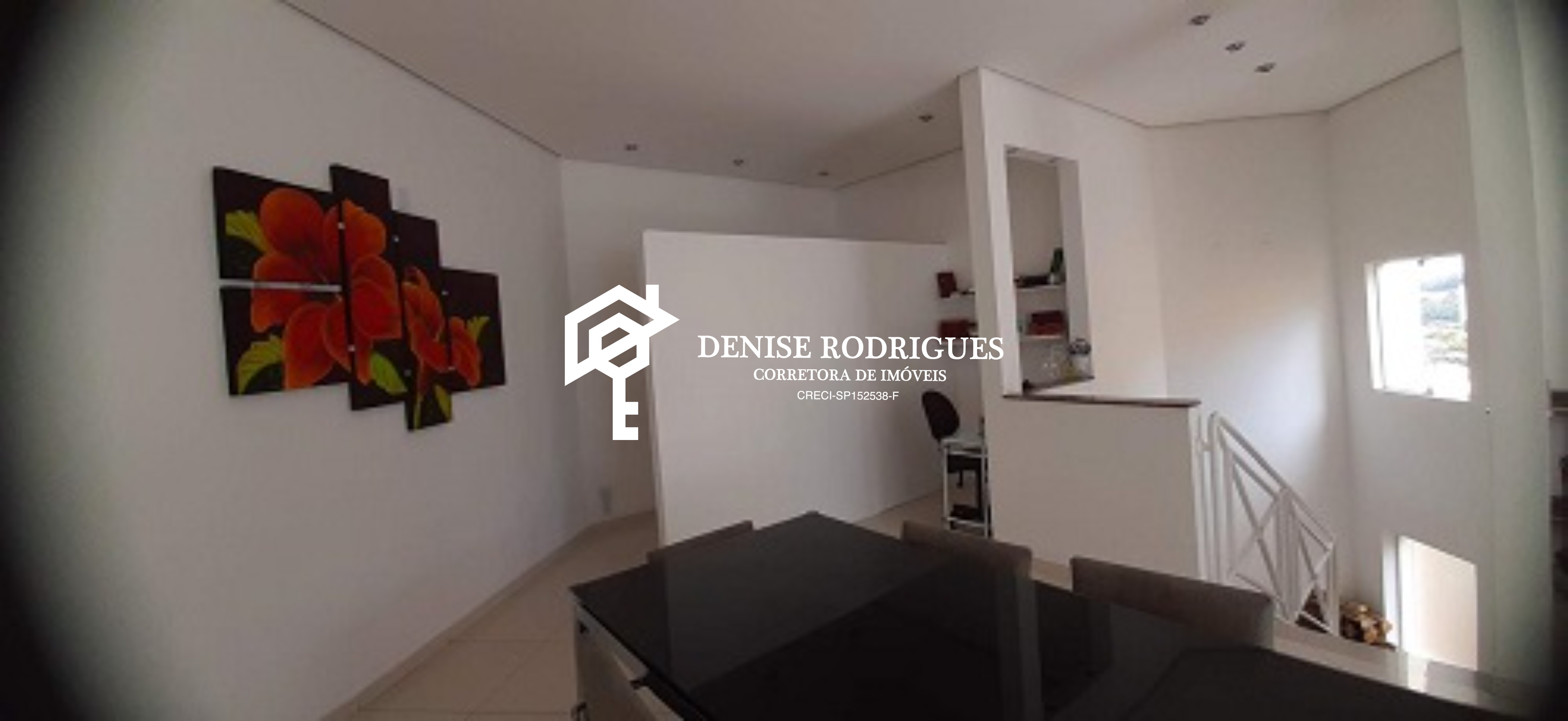 Casa à venda com 5 quartos, 200m² - Foto 2