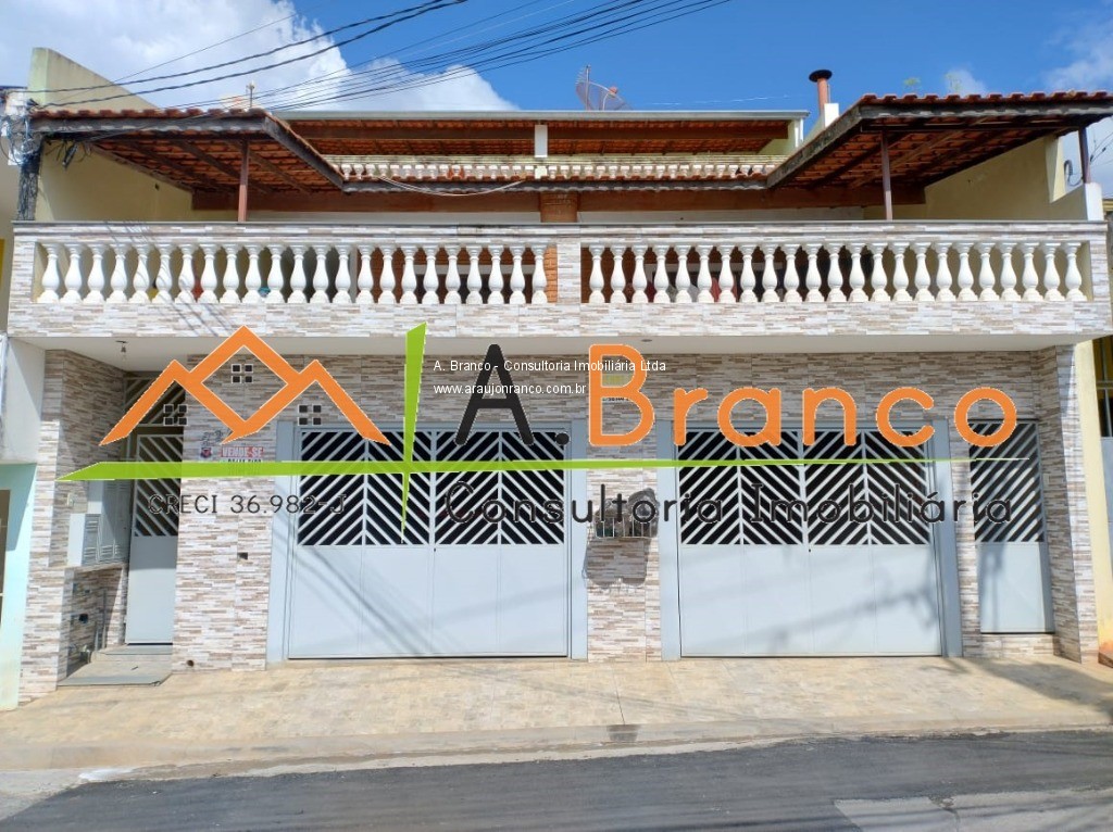 Casa à venda em Francisco Morato-SP - Jardim Santo Antônio: 6 quartos, 1 suíte, 2 salas, 4 vagas, 500m² de área.