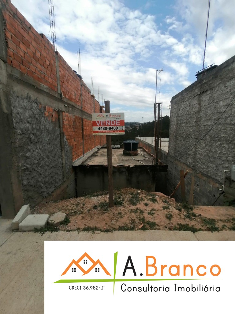 Imperdível: Casa à venda em Francisco Morato-SP, bairro Jardim Cachoeira - 1 quarto, 1 sala, 1 banheiro, 45m². Aproveite!