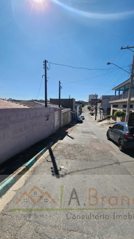 Casa à venda em Francisco Morato-SP, Jardim Sinobe: 3 quartos, 1 sala, 3 vagas, 90m² - Imperdível oportunidade!