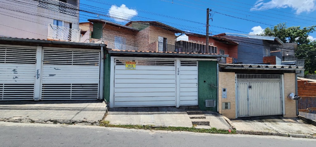 Imperdível! Casa à venda na Vila Natal, Francisco Morato-SP, com 2 quartos, sala, garagem e 70m² de área. Confira já!