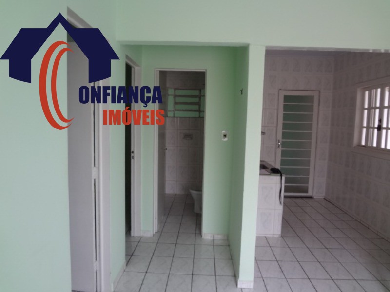 Casa à venda com 2 quartos, 200m² - Foto 5