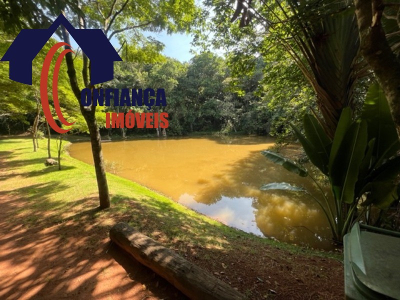 Casa à venda e aluguel com 3 quartos, 200m² - Foto 18