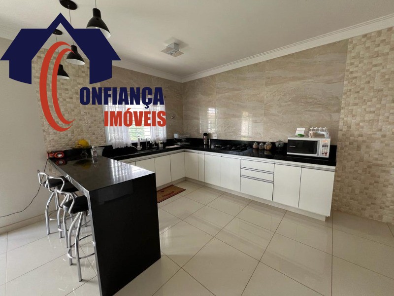 Chácara à venda com 3 quartos, 250m² - Foto 10
