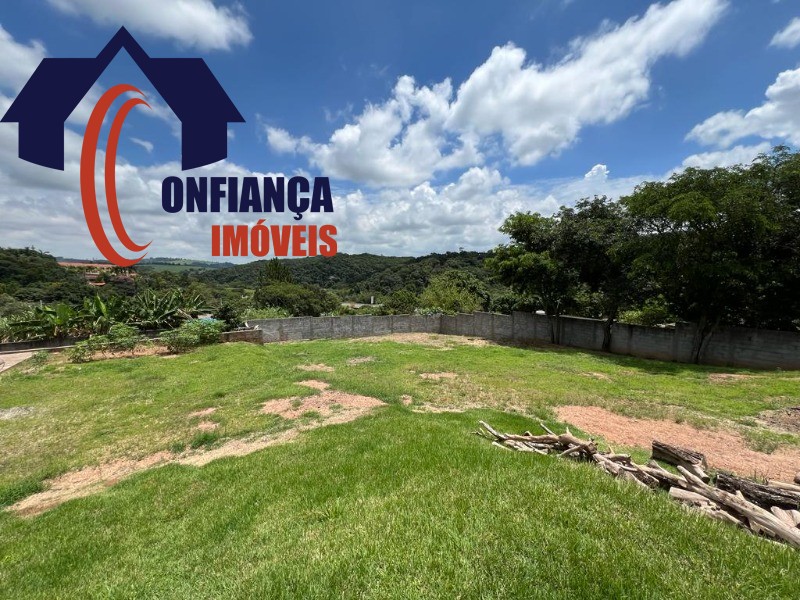 Chácara à venda com 3 quartos, 250m² - Foto 3