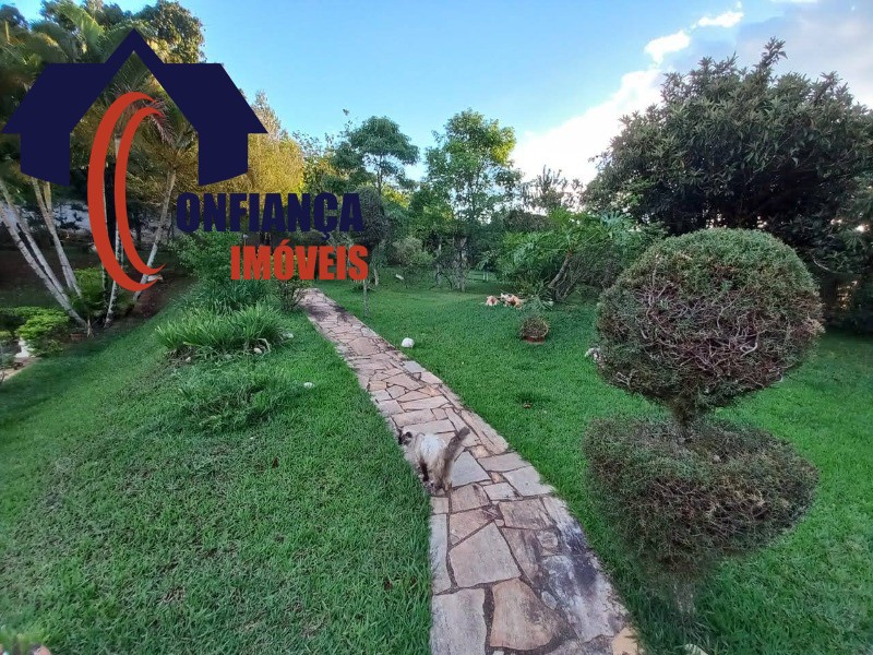 Chácara à venda com 3 quartos, 200m² - Foto 13