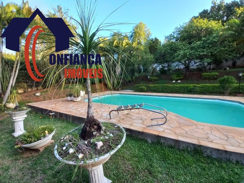 Chácara à venda com 3 quartos, 200m² - Foto 4