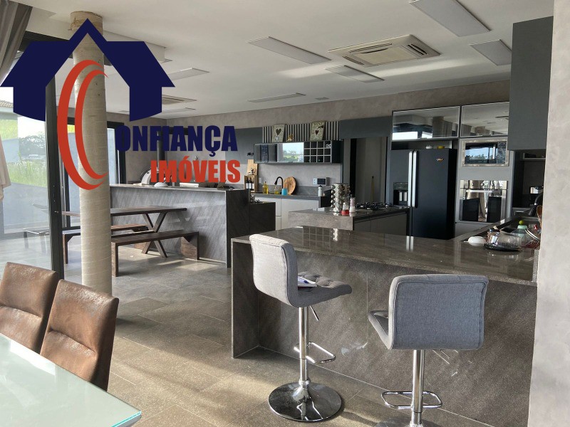 Casa à venda com 4 quartos, 760m² - Foto 32