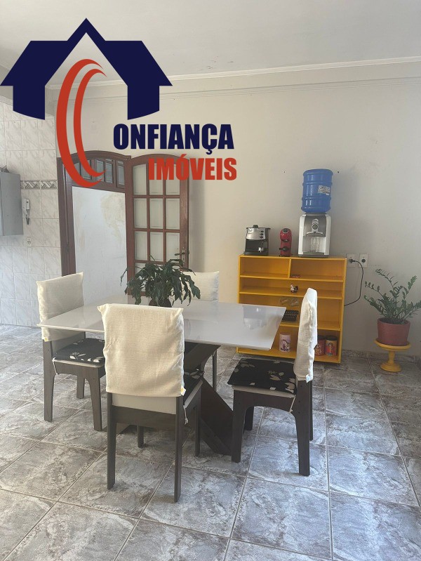 Casa à venda com 2 quartos, 217m² - Foto 9