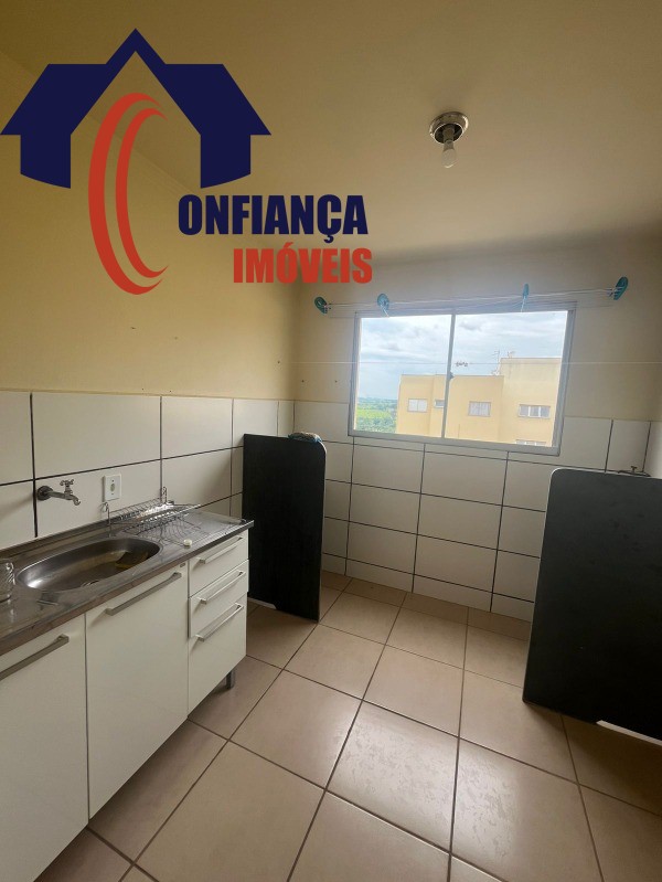 Apartamento para alugar com 2 quartos, 65m² - Foto 3