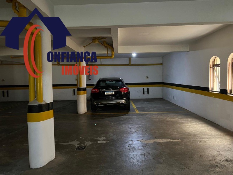 Apartamento à venda com 3 quartos, 170m² - Foto 3