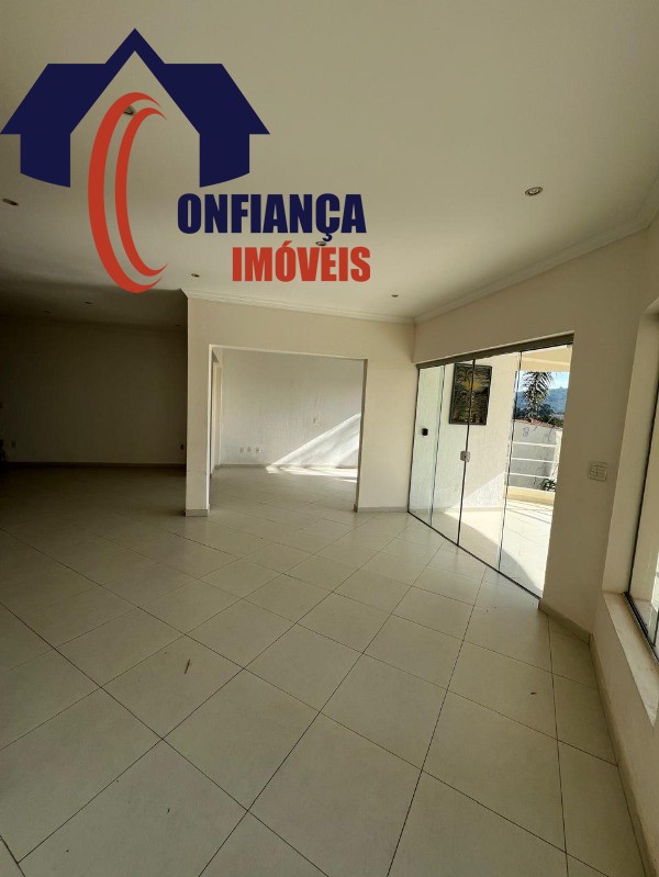 Casa à venda com 3 quartos, 300m² - Foto 29