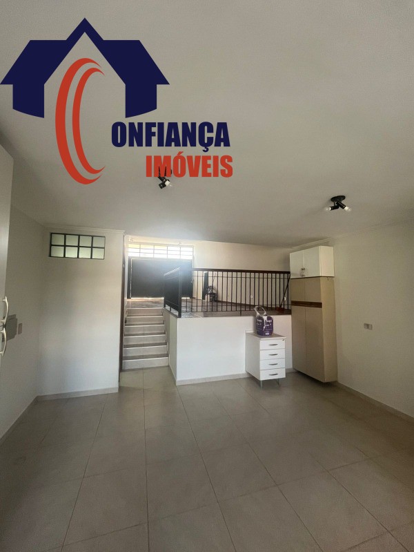 Casa para alugar com 3 quartos, 220m² - Foto 37