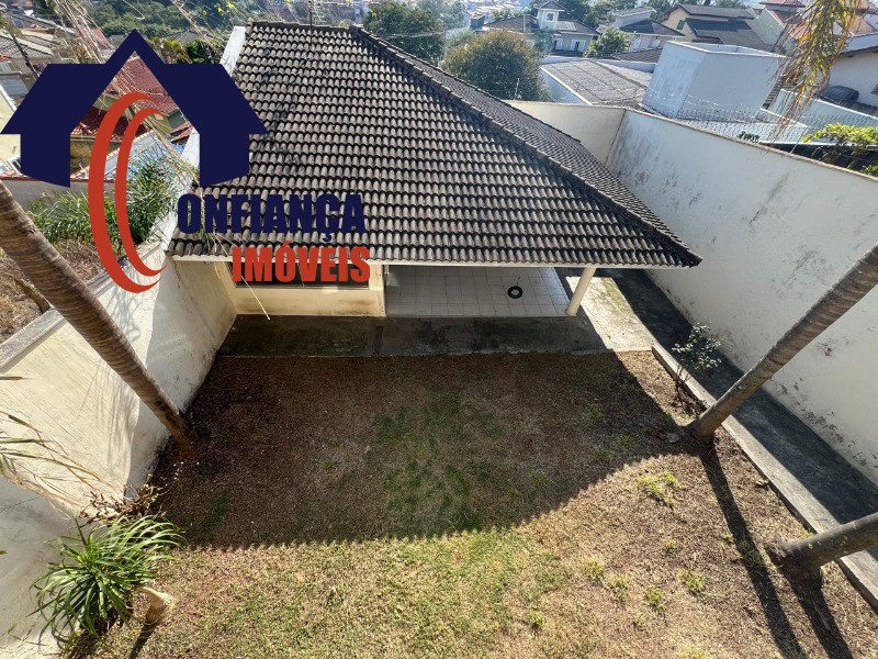 Casa à venda com 3 quartos, 300m² - Foto 14