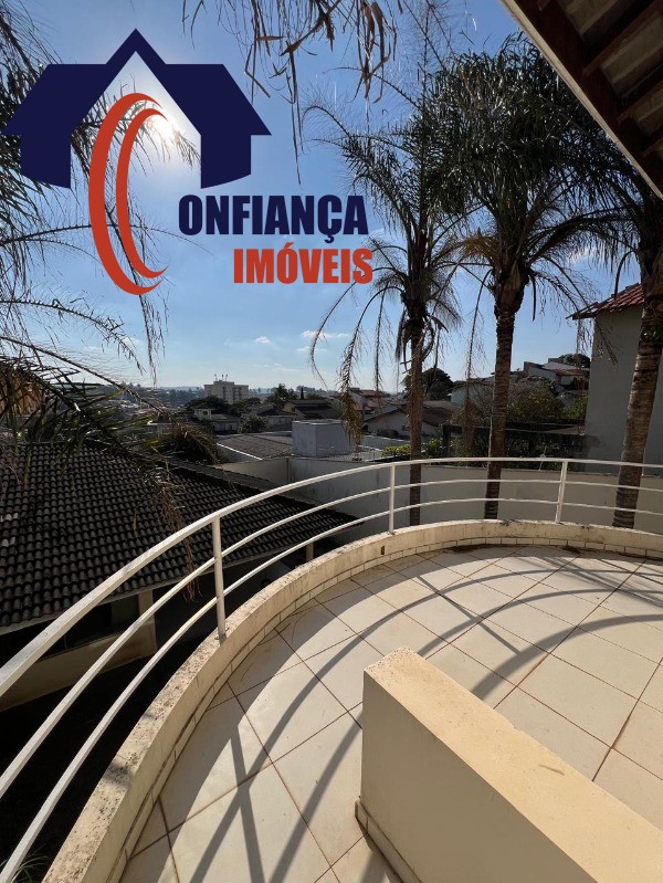Casa à venda com 3 quartos, 300m² - Foto 12