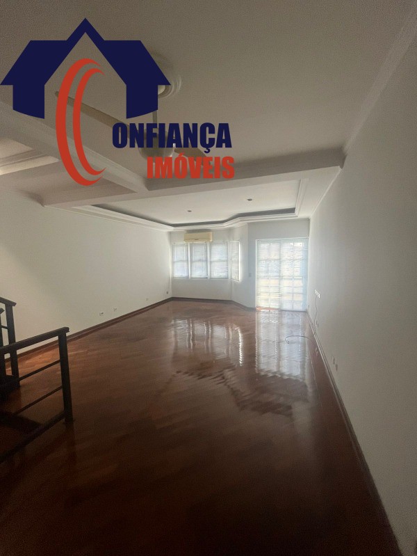 Casa para alugar com 3 quartos, 220m² - Foto 13
