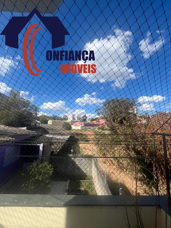 Casa para alugar com 3 quartos, 220m² - Foto 27