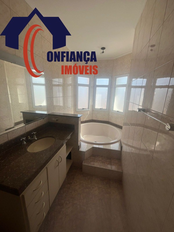 Casa para alugar com 3 quartos, 220m² - Foto 10