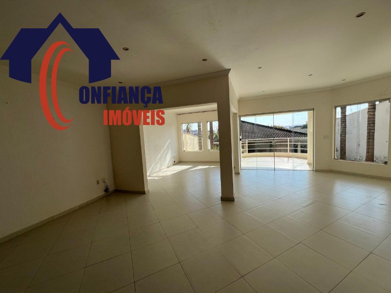 Casa à venda com 3 quartos, 300m² - Foto 20