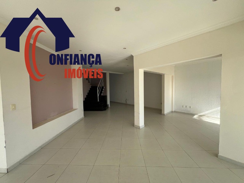 Casa à venda com 3 quartos, 300m² - Foto 21