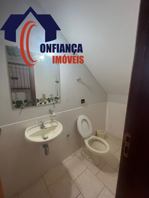 Casa para alugar com 3 quartos, 220m² - Foto 34