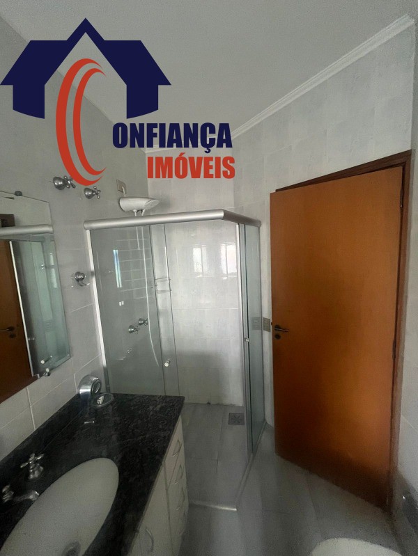 Casa para alugar com 3 quartos, 220m² - Foto 16