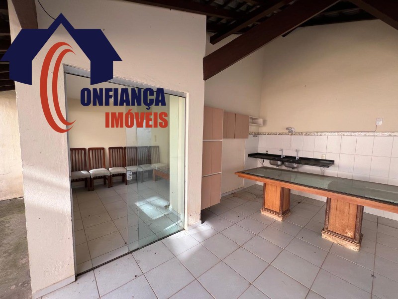 Casa à venda com 3 quartos, 300m² - Foto 40