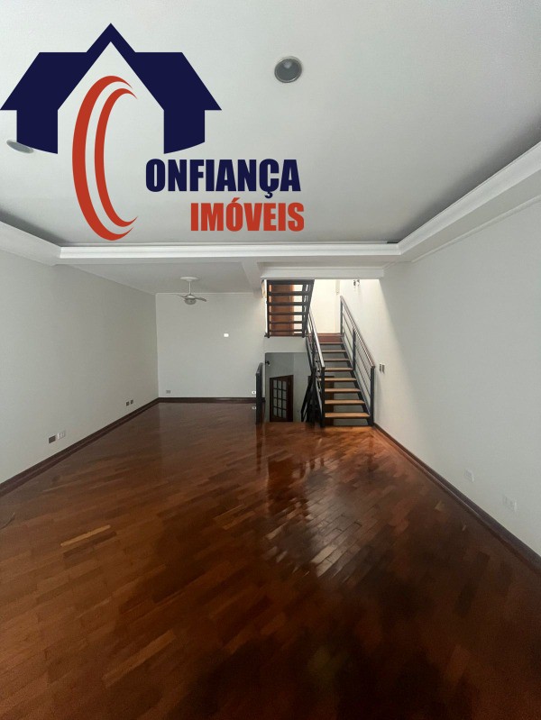 Casa para alugar com 3 quartos, 220m² - Foto 14