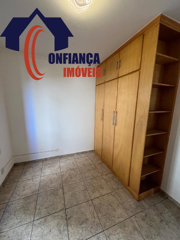 Apartamento à venda com 3 quartos, 110m² - Foto 3