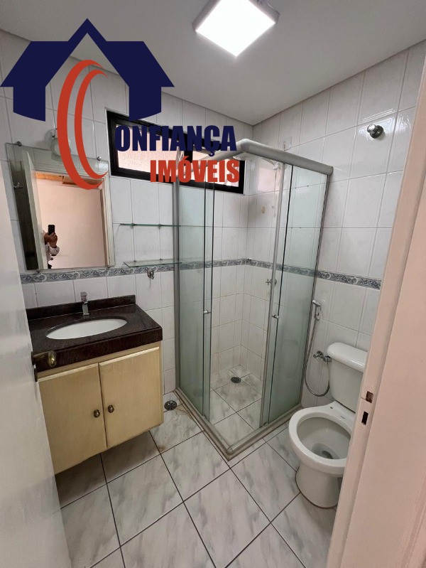 Apartamento à venda com 3 quartos, 110m² - Foto 2