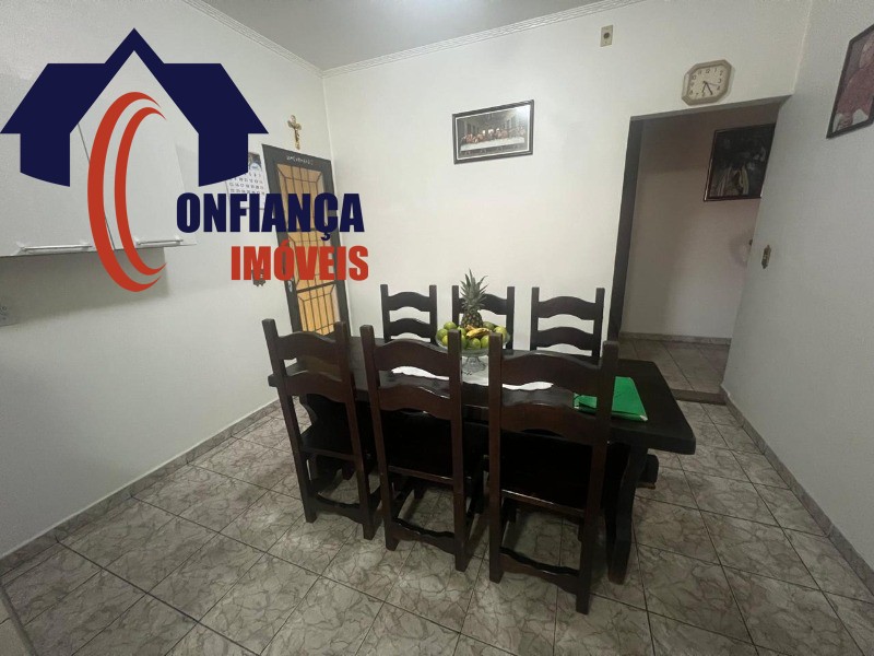 Casa, 3 quartos, 270 m² - Foto 4