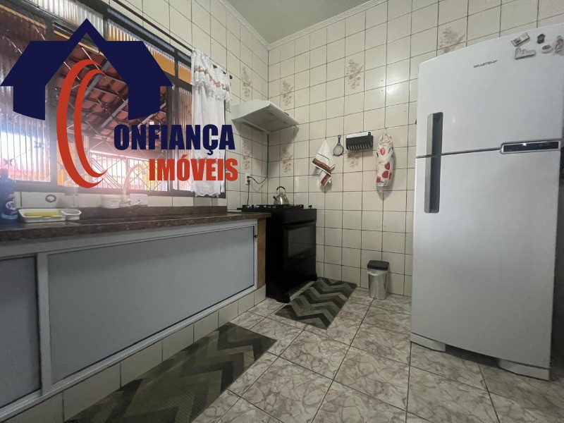 Casa, 3 quartos, 270 m² - Foto 2