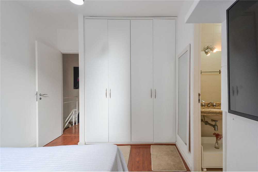 Apartamento à venda com 2 quartos, 70m² - Foto 12