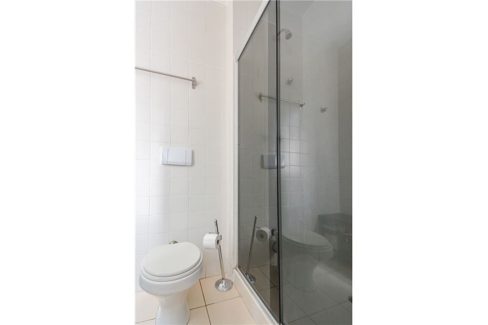 Apartamento à venda com 2 quartos, 70m² - Foto 9