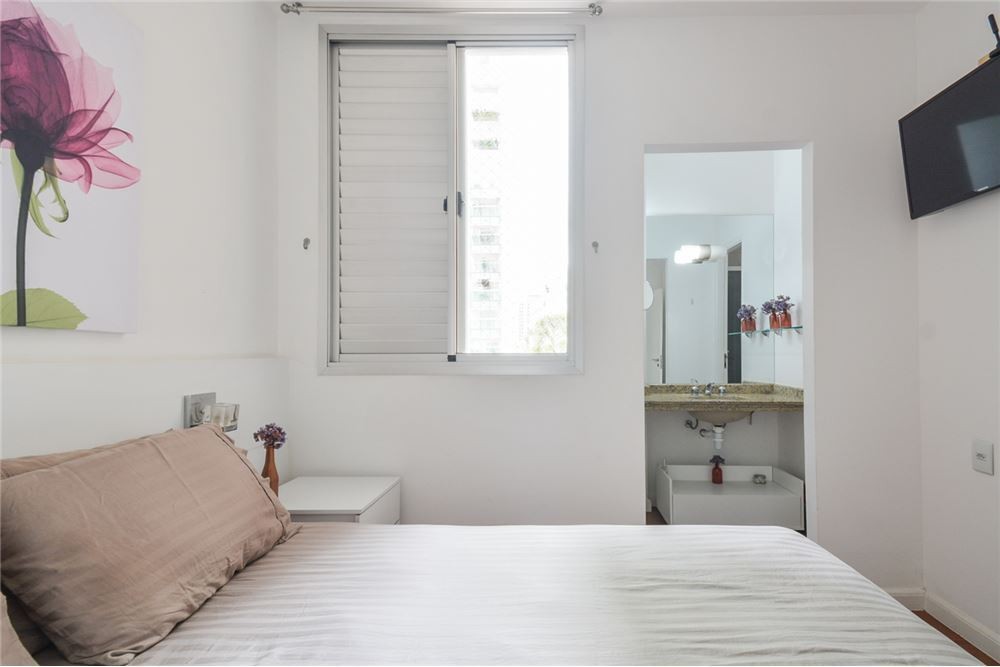 Apartamento à venda com 2 quartos, 70m² - Foto 38