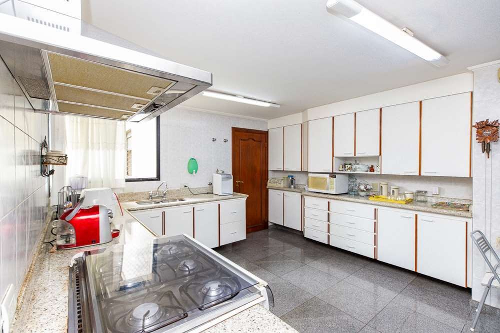 Apartamento à venda com 3 quartos, 251m² - Foto 14